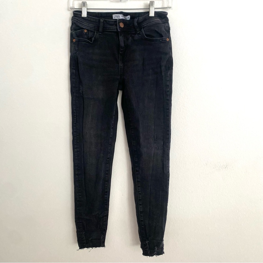 ZARA BLACK HIGH RISE SKINNY DENIM JEANS RAW HEM SIZE 4